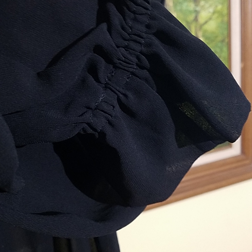 Forever 21 black sheer blouse size (M) A30 - Picture 3 of 5